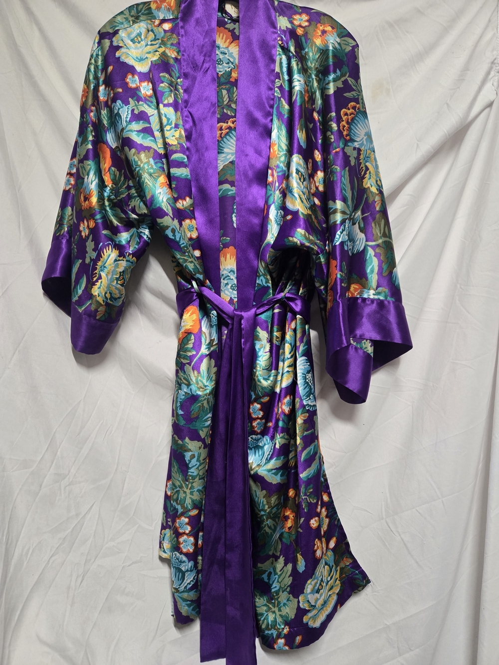 Purple Floral Satin Kimono Robe - Women Intimates & Sleepwear VTG 90s Gold Label